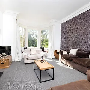 Joivy Delightful Flat With Parking Edinburgh