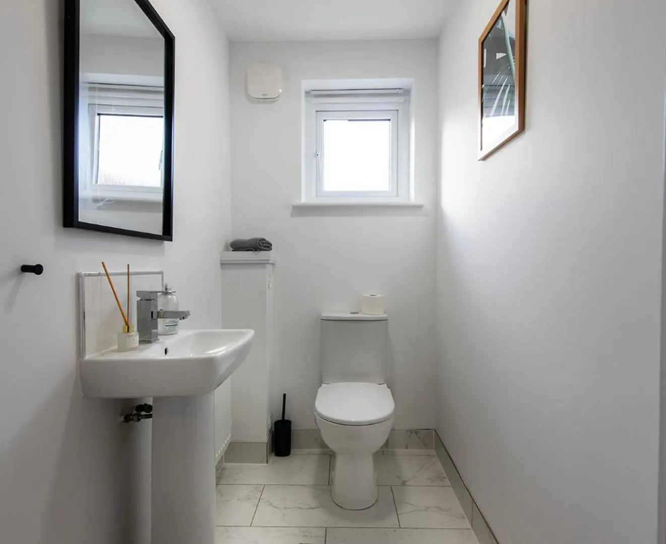 Edinburgh Luxury 4 Bedroom Townhouse With Free Parking 0*,  United Kingdom