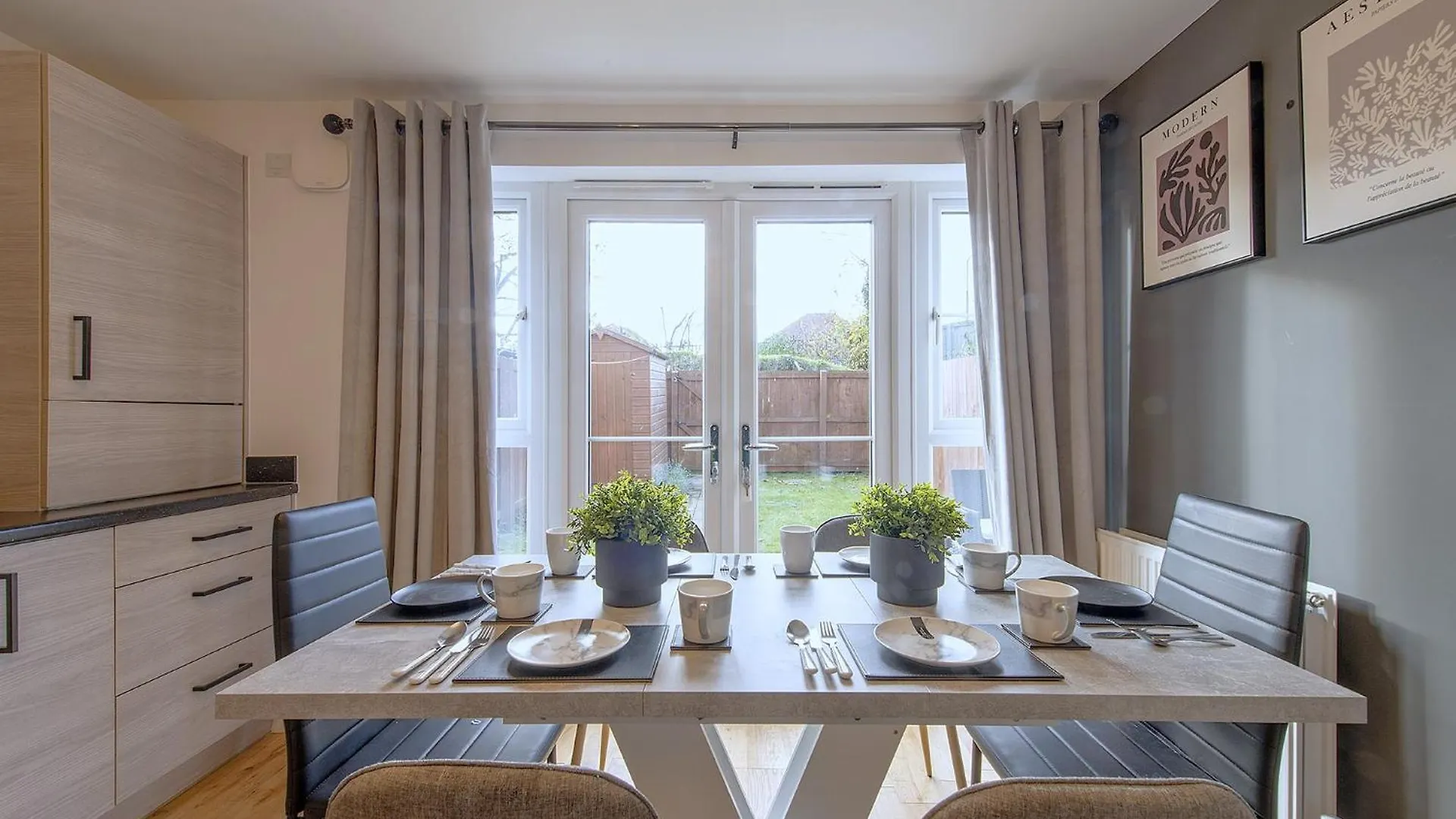 Apartment Edinburgh Luxury 4 Bedroom Townhouse With Free Parking United Kingdom