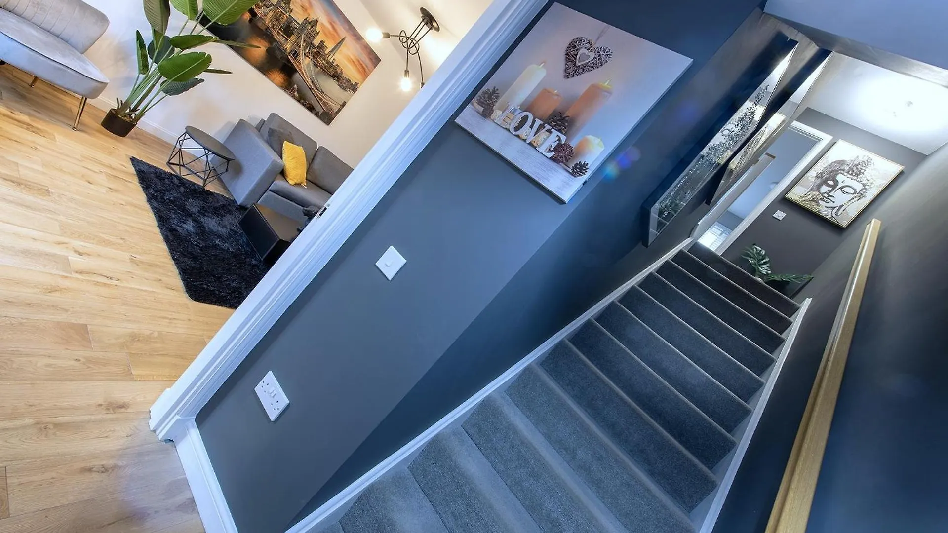 Edinburgh Luxury 4 Bedroom Townhouse With Free Parking